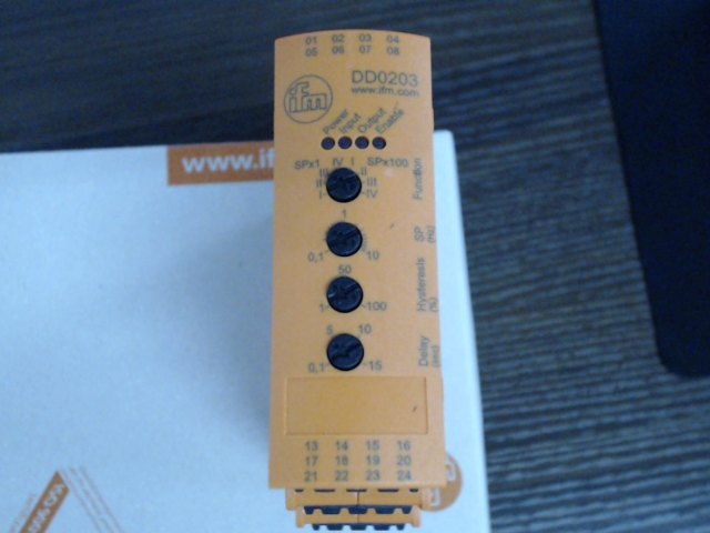 D200/FR1A 110-240VAC 24VDC图片