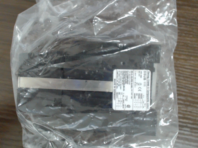 DSUB 111 42V50HZ图片
