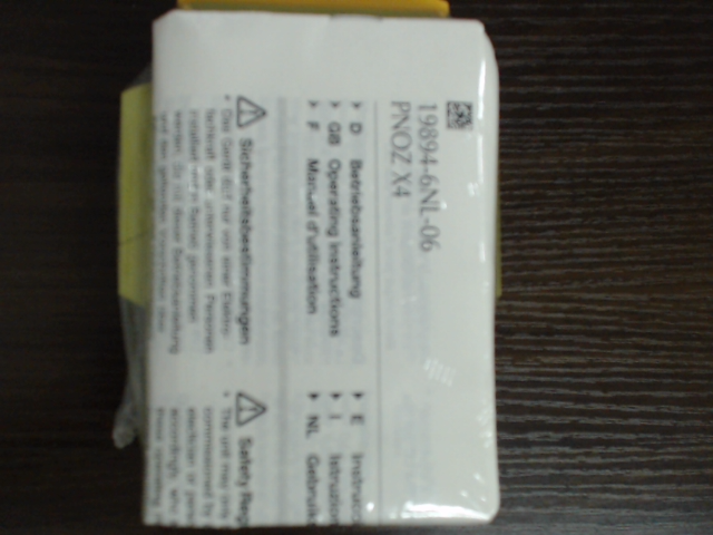 PNOZ X4 230VAC 3n/o 1n/c图片