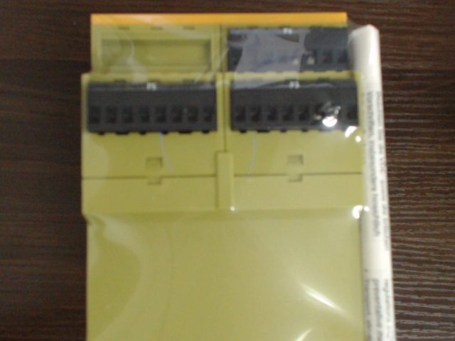 PNOZ XV3.1P 30/24VDC 3n/o 1n/c 2n/o t图片