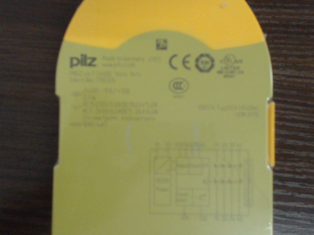 PNOZ s6.1 24VDC 3 n/o 1 n/c图片