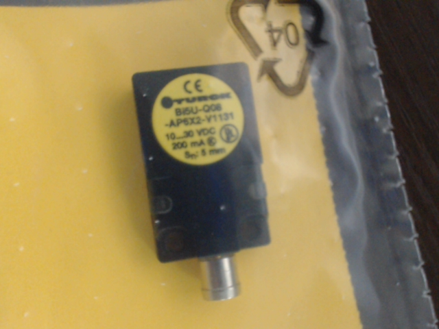BI5U-Q08-AP6X2-V1131图片