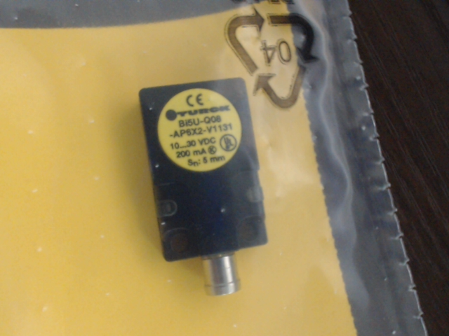 BI5U-Q08-AP6X2-V1131图片