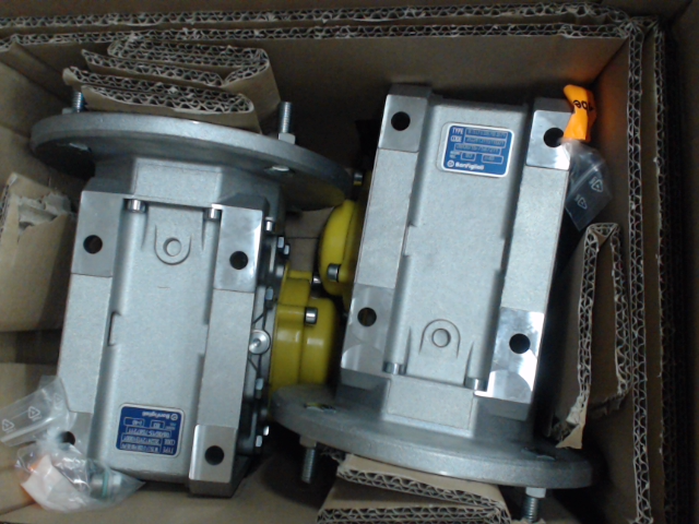 W75L1 U D30 40 P90 B5 B3 PV图片