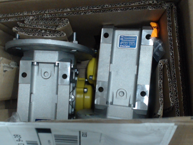 W75L1 U D30 40 P90 B5 B3 PV图片