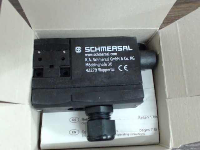 AZM 170-11ZRK-2197 24VAC/DC图片