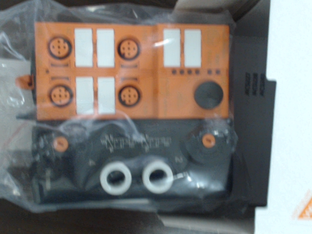 [AC5243]AirBox 2x3/2 4DI-Y IP67 AUX图片