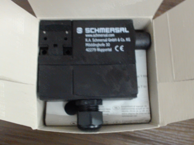 AZM 170SK-02ZRK-2197 24VAC/DC图片