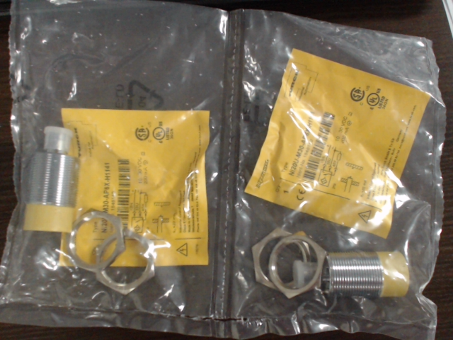 NI20U-M30-AP6X-H1141图片