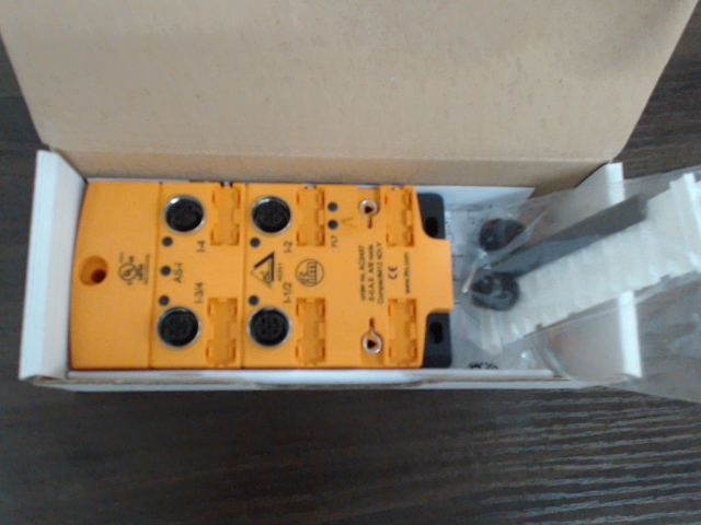 CompactLM12 4DI-Y M12 IP67图片