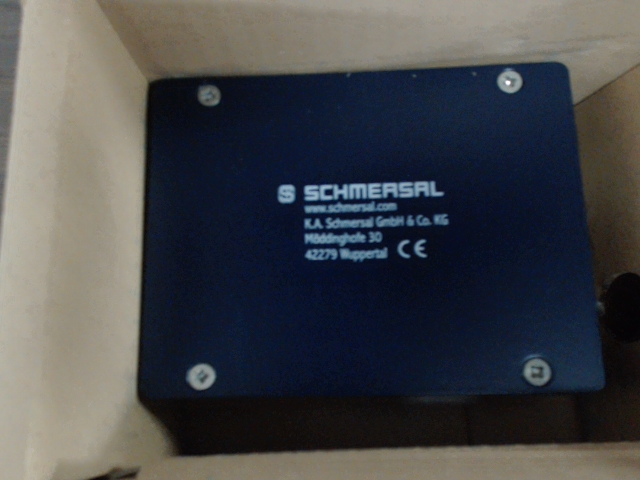 AZM 415-11/11ZPK 24VAC/DC图片