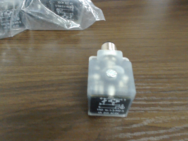 VAD1A-1-3-M12-5图片