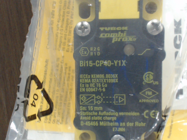 BI15-CP40-Y1X图片