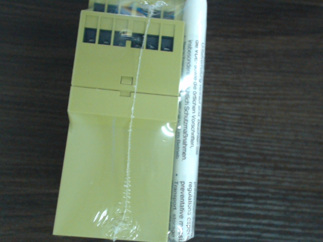 PNOZ XV2 3/24VDC 2n/o 2n/o t图片